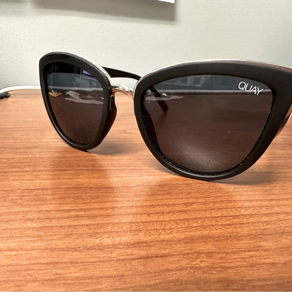 Quay Australia ‘My Girl’ women’s sunglasses.